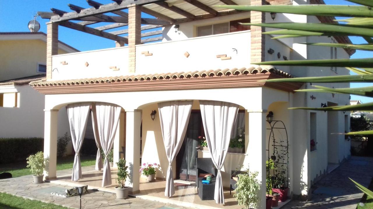 Bed&Breakfast Las Tortugas 2 Flumini di Quartu Exterior foto